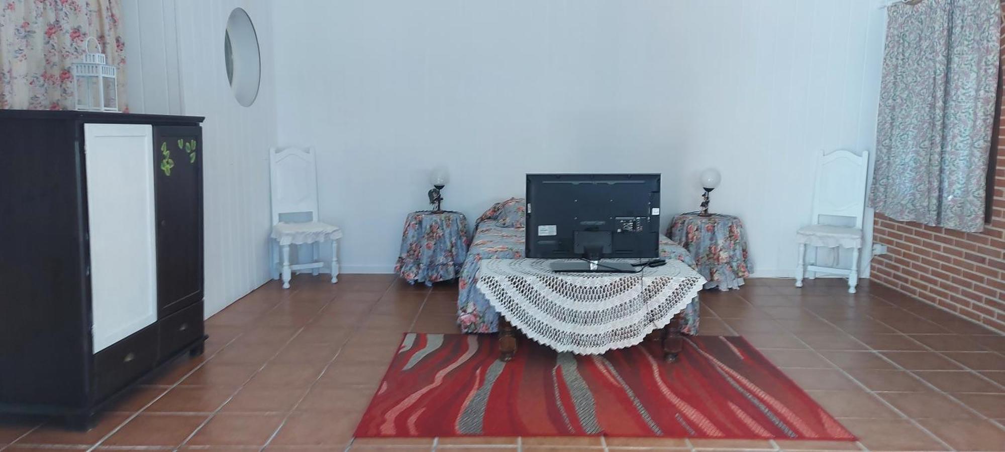 Apartment Habitacion,piscina Y Jardin *