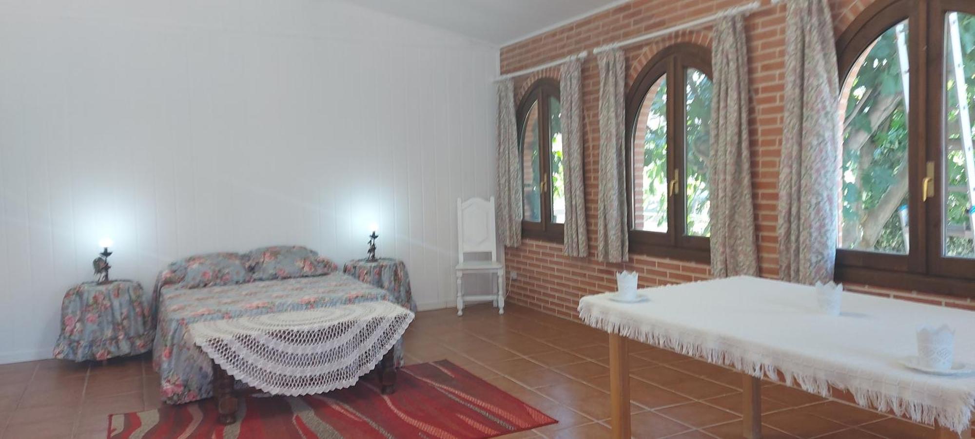 Apartment Habitacion,piscina Y Jardin